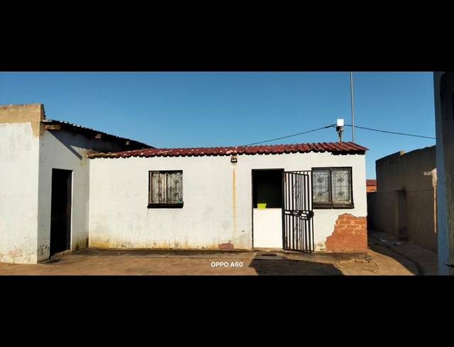 2 BEDROOM HOUSE FOR SALE IN PALM RIDGE